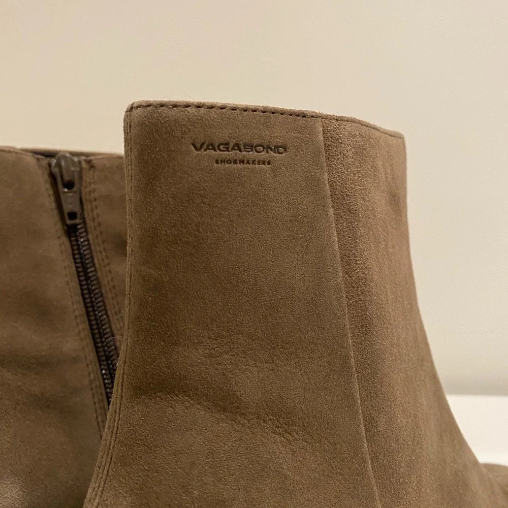 Vagabond Taupe Suede Ankle Boots